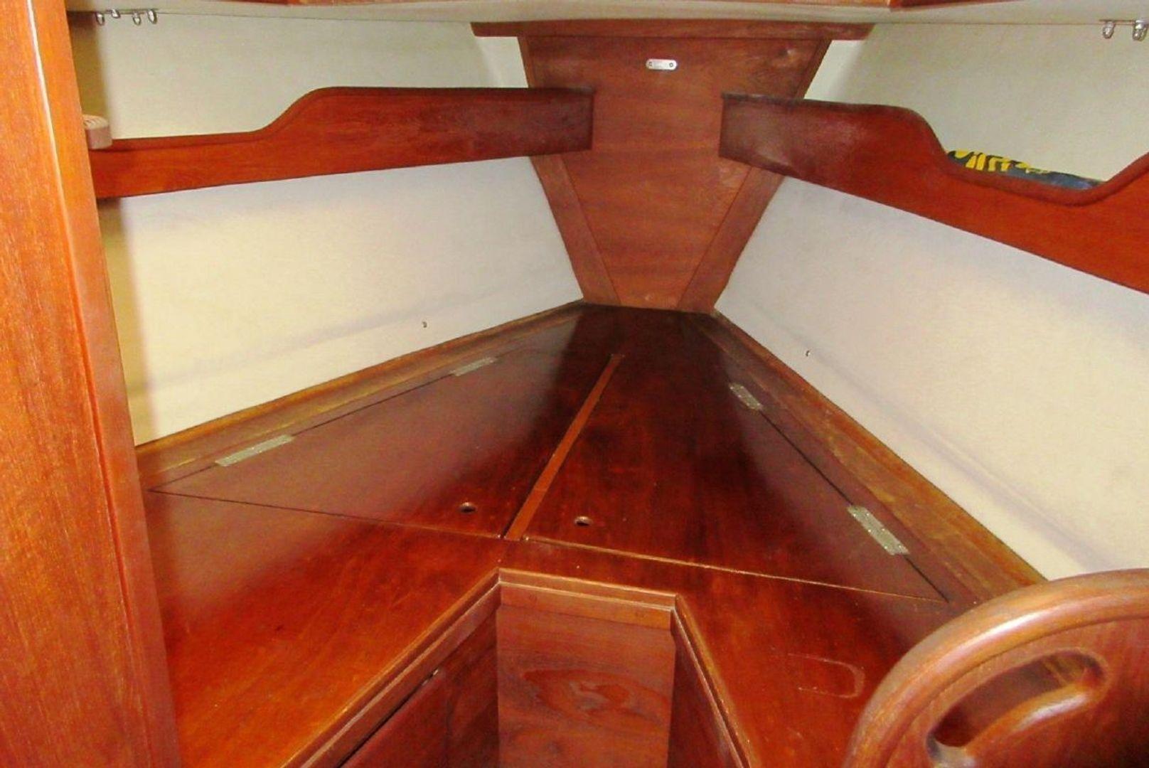 Kinship, Sabre Sailboats MK I CB 38'