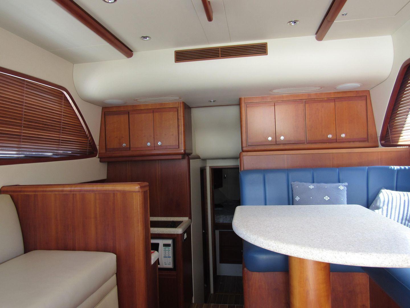 Bertram 390 Convertible 42'