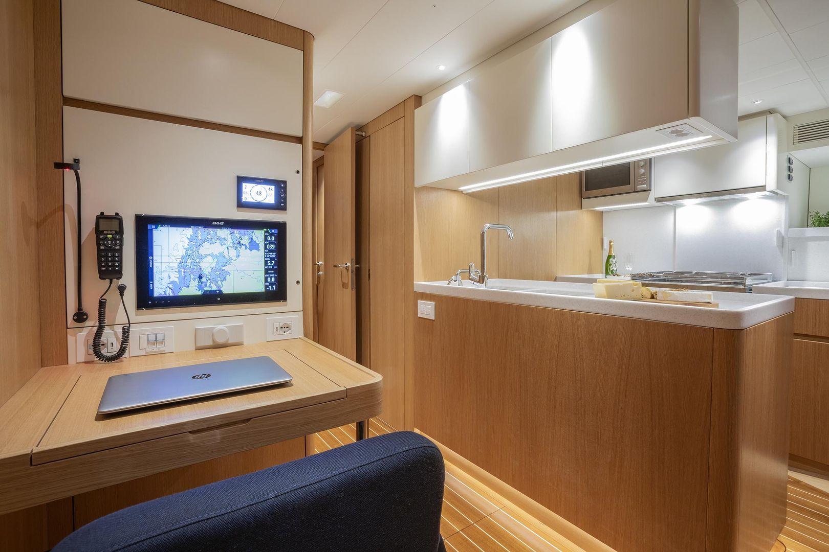 Nautor's Swan 78'