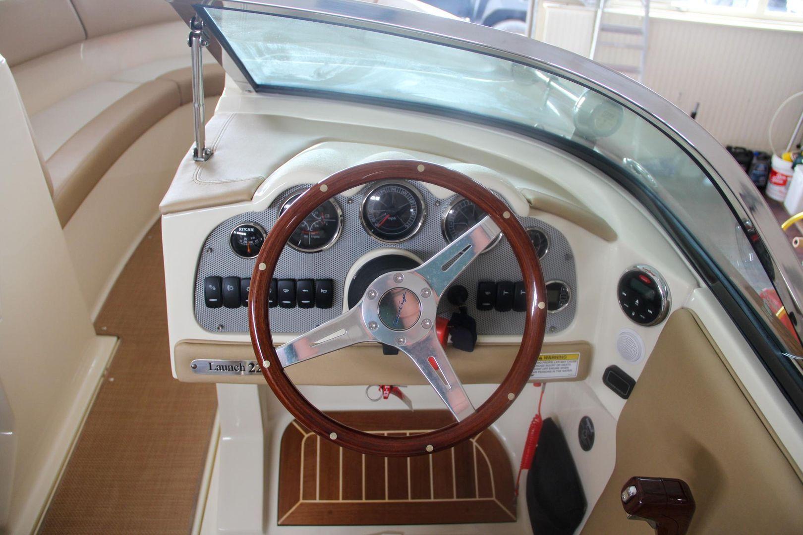 Chris-Craft Launch 22 23'