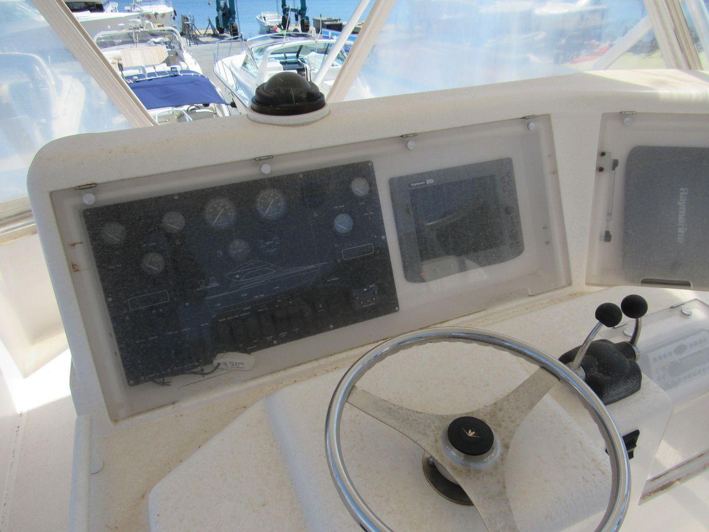 Bertram 390 Convertible 42'