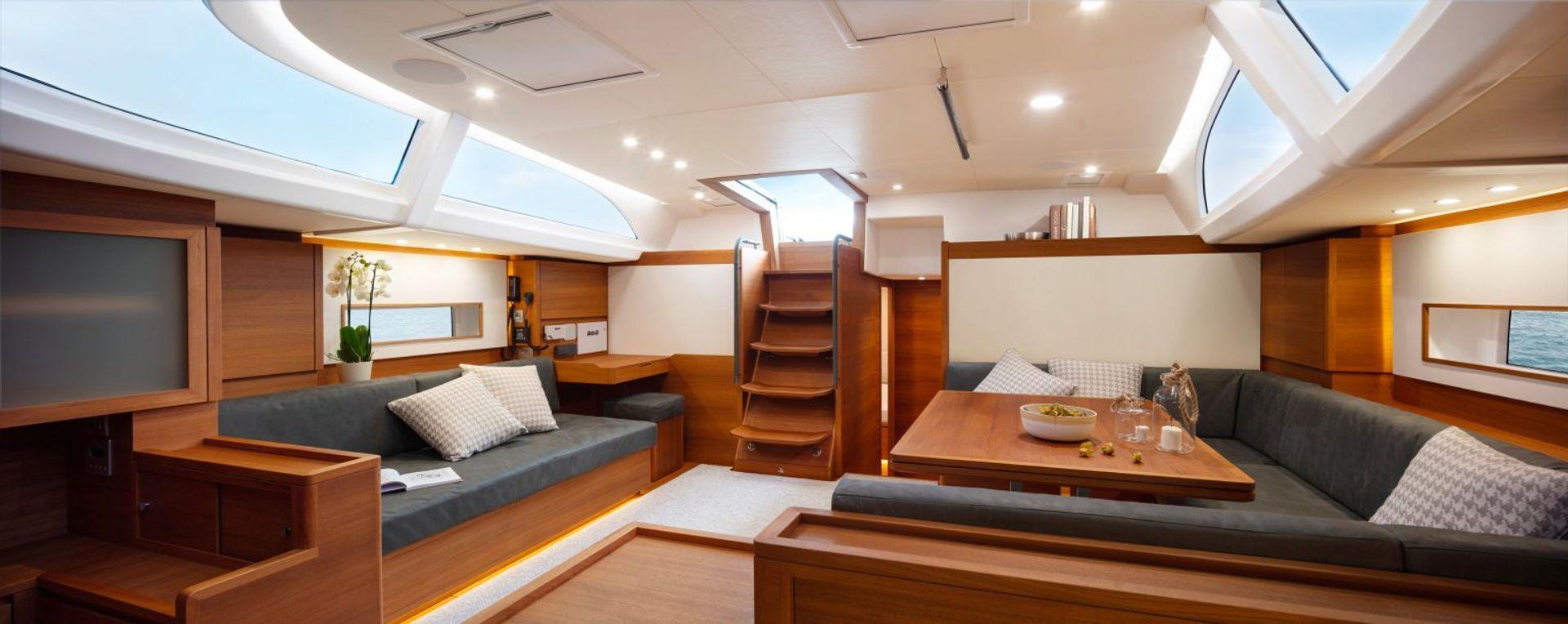 Solaris Yachts 64'