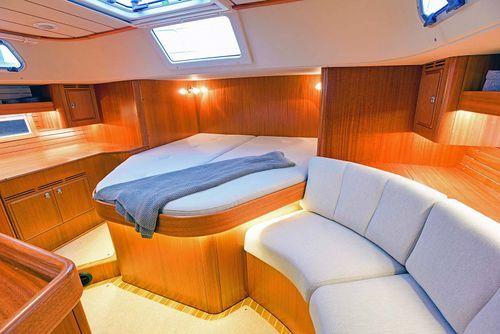Hallberg-Rassy 44'