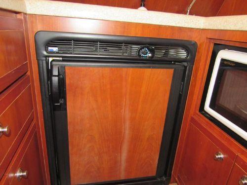 Bertram 390 Convertible 42'